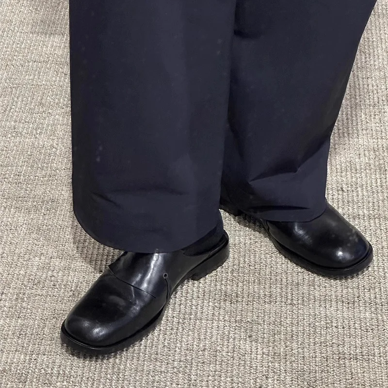 

2025 Summer New Women Mules Black Classic Design Turn-Over Straps Square Toe Flat Bottom Leather Slip-On Ladies Wrap Toe Slipper