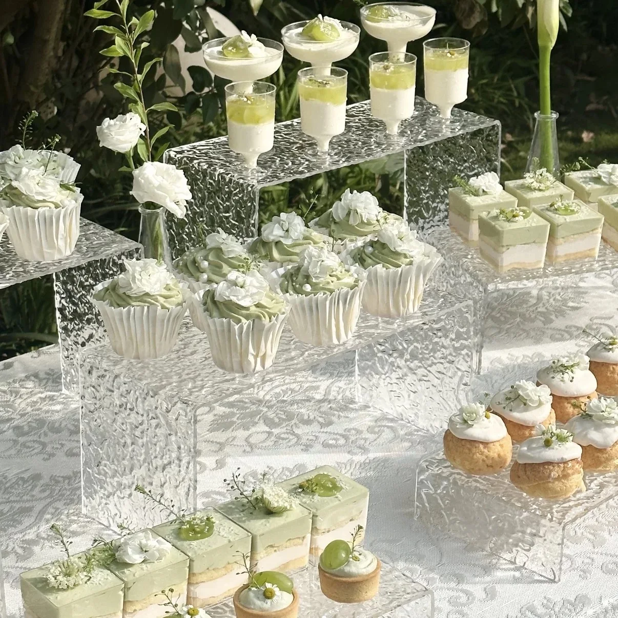 

Acrylic Ripple Dessert Display Stand U-Shape Cake Tray 13pcs for Wedding Candy Bar Baby Shower Birthday Party Table Decoration