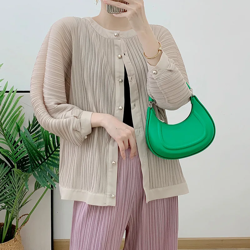 

Pleated Suit Small Coat 2024 Autumn Cardigan Loose Versatile Short Coat Loose Comfortable Commuter Solid Color Top Women