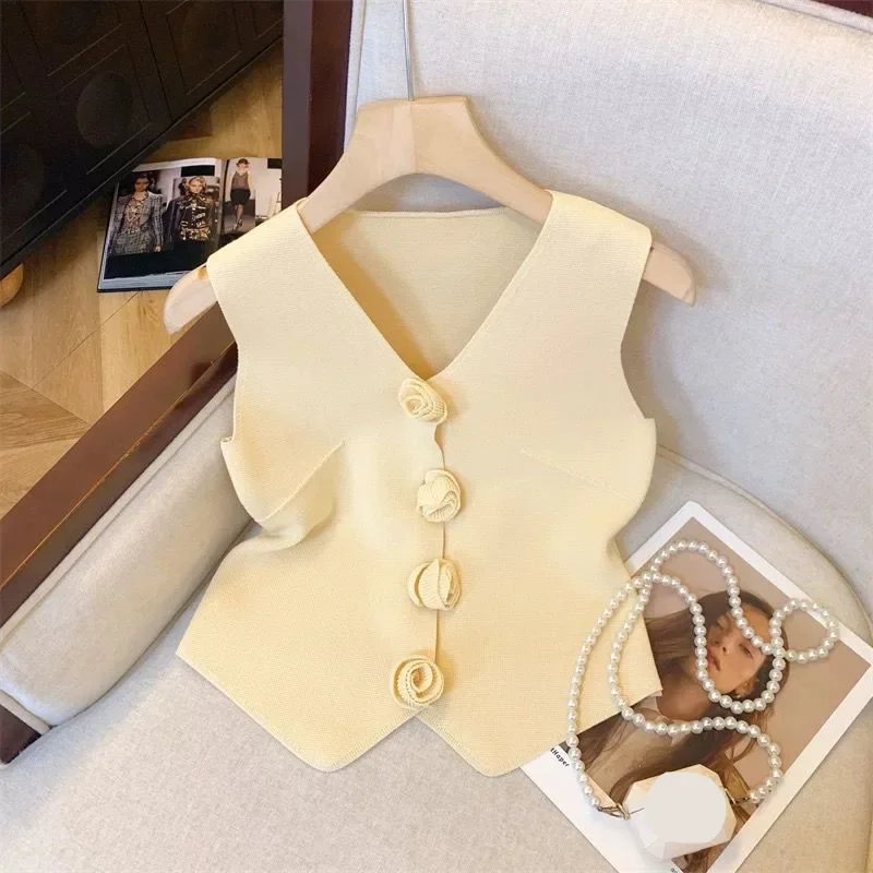 

Suit vest vest female 2024 summer new fashion three-dimensional flower V-neck slim sleeveless solid color ice silk knit top