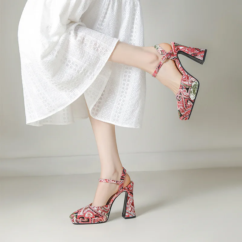 

Pointed Toe Buckled Thick-Heeled High-Heels Elegant Versatile Fashion Color-Blocked Sandals Large-Size Women Shoes Sandalias