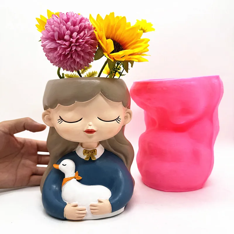 

Cute little girl holding swan, creative silicone mold used to make gypsum resin concrete balcony decoration ornaments