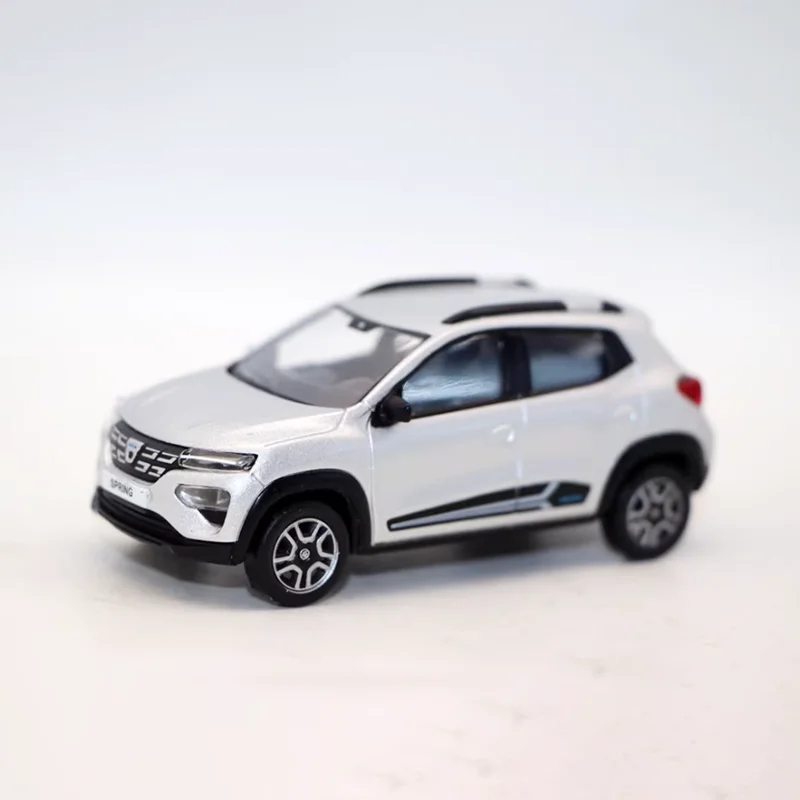 

Коллекционная модель автомобиля Dacia Spring 2022 SUV из литого металла в масштабе 1:43, сувенир для взрослых, игрушка для мальчиков, подарок, статическая фигурка для демонстрации