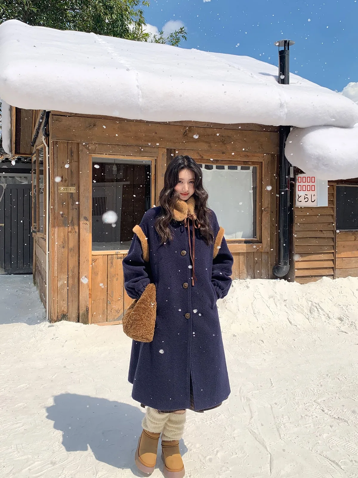 

Женская зимняя повседневная удлиненная куртка из синего вельвета в корейском стиле, утягивающая фигуру, для полных женщин