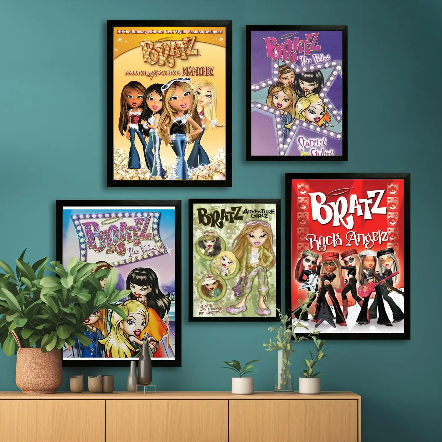 bratz Canvas Art Poster and Wall Art, Picture Print, Modern Family Bedroom Decor, Posters,Decorative painting