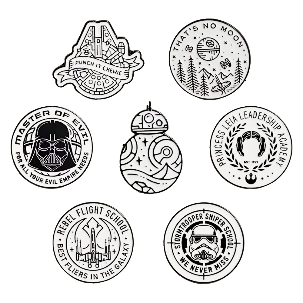 

New Creative Star Wars Black and White Retro Brooch Cartoon Darth Vader BB-8 Metal Badge Bag Accessories Y2k Fashion Toys Anime