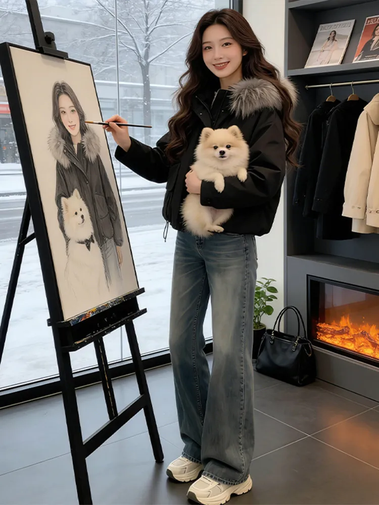 

Черная женская зимняя куртка-пуховик 2026 года с капюшоном, очень стильная, с большим меховым воротником