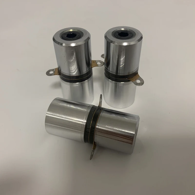 

Customized 2pcs Piezo Ceramic 35KHZ 300W P4 Ultrasonic Welding Transducer