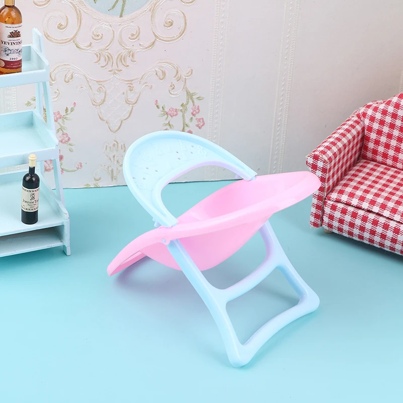 

1Pcs 1:12 Dollhouse Miniature Simulated Baby Eating Chair Model DIY Kid Toy Accessory