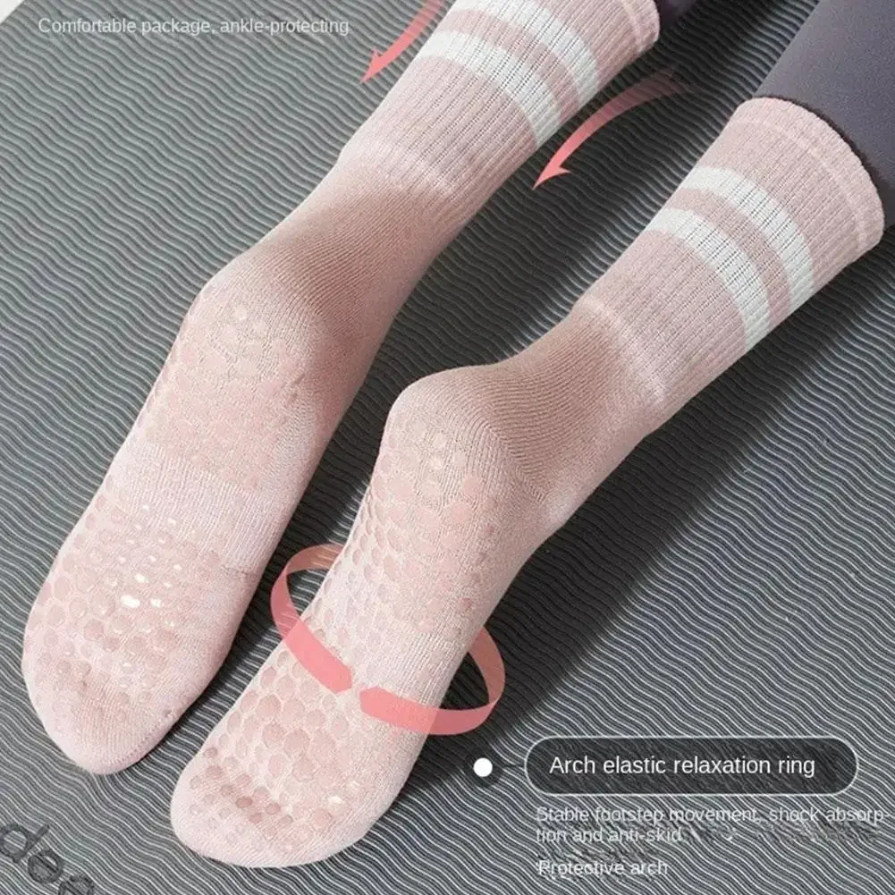 Calcetines de algodón de tubo medio para Yoga, medias profesionales antideslizantes de silicona para interiores, Fitness, gimnasio, pista, baile, Pilates, deportes