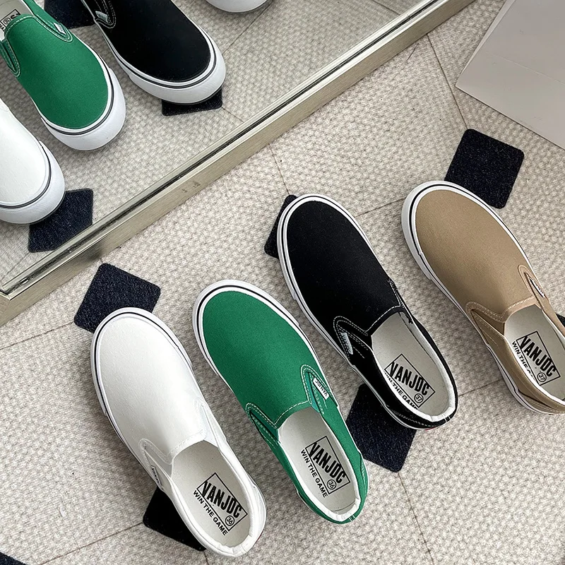 2024 Set of Canvas Lazy Shoes with One Foot, Korean Version of Student White Shoes, Instagram Casual Board Shoes