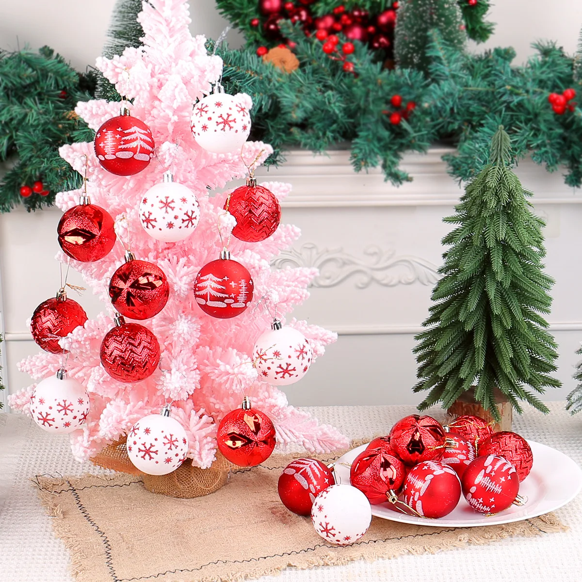 24 Stücke 6 cm Lila Rosa Rot Weihnachtskugeln Set Weihnachtsbaum Dekoration Weihnachtsbaum Hängende Anhänger Home Party Dekoration