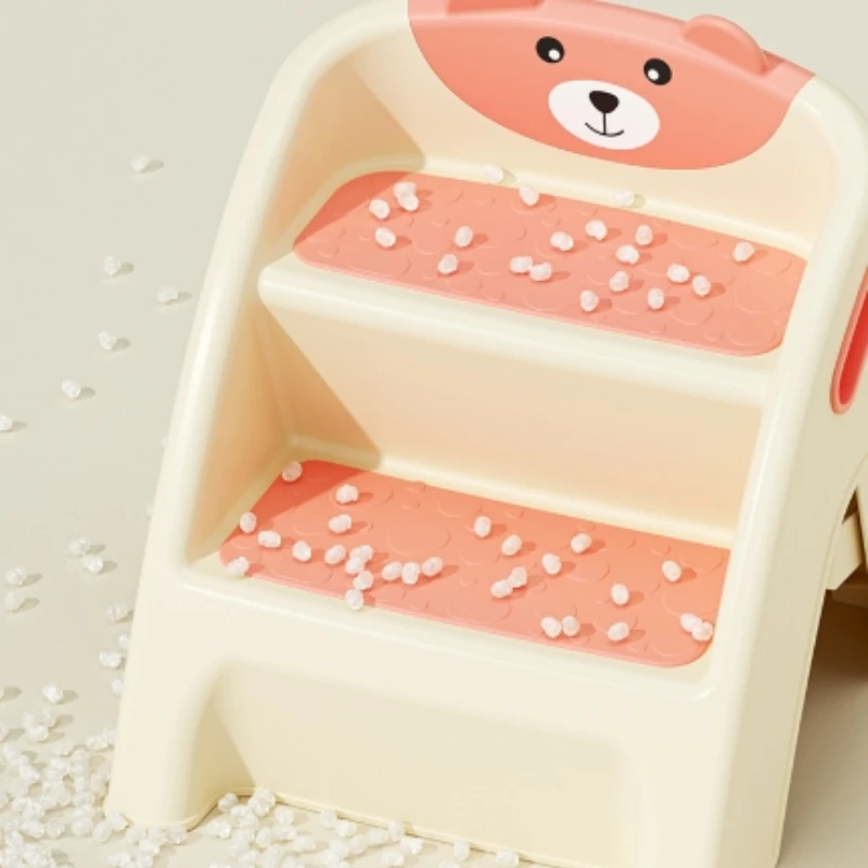 مقعد حمام للأطفال قابل للطي مع مسند قدم مضاد للانزلاق لفرشاة أسنان حوض الغسيل وسلم آمن قوي لغسل الوجه