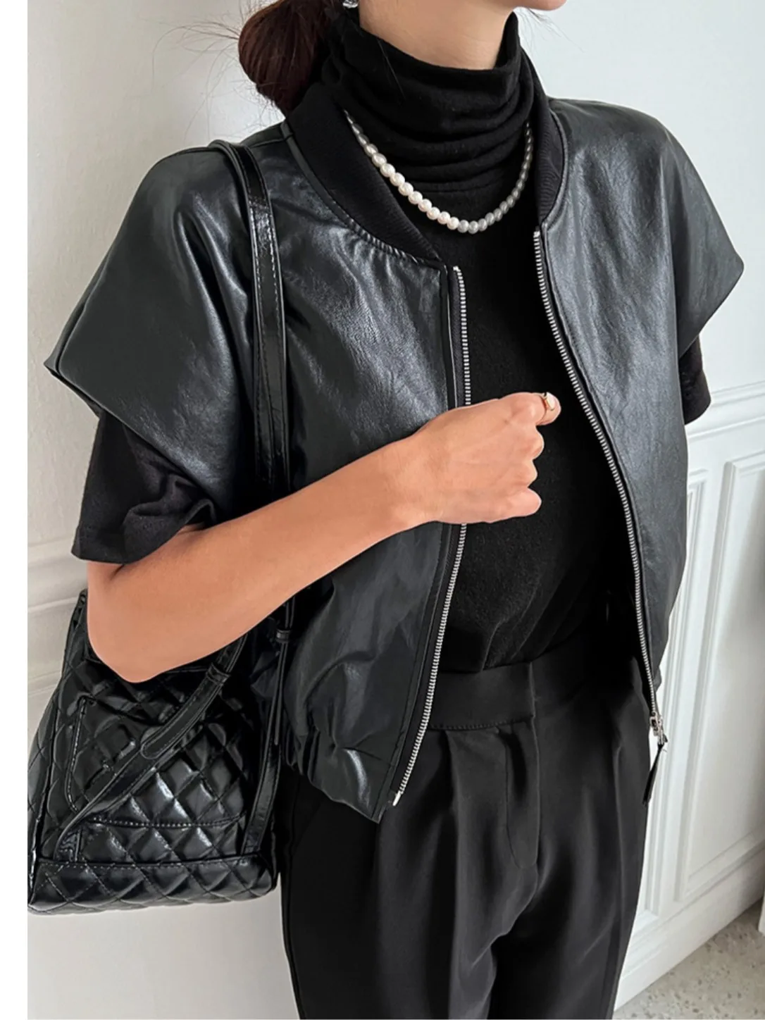 

Chic Vintage High-End round Ne Zipper PU Leather Loose Versatile Svel Vest Jaet Women's Faion Spring Autumn