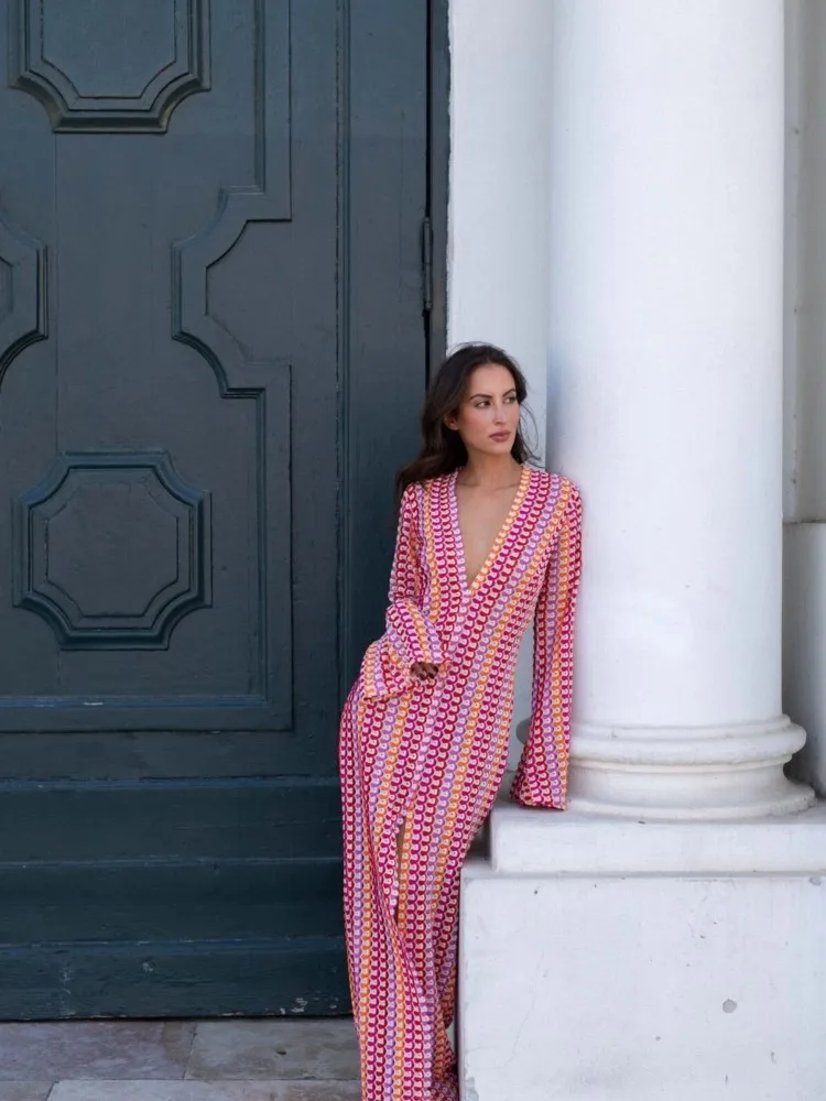 Vestido de punto de ganchillo a rayas de colores para mujer, manga acampanada, cuello en V, abertura alta, vestidos largos de gancho, fiesta