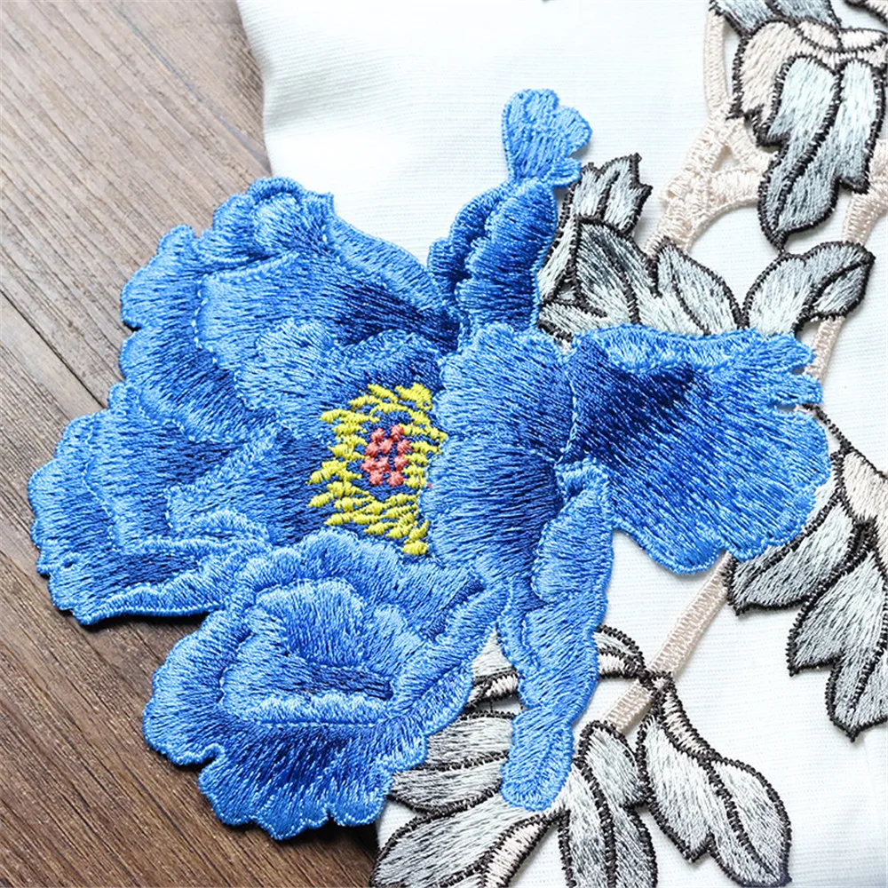 

1 PCS Large Blue Peony Flower Embroidered Patch Cheongsam Wedding Dress Accessory Sew On Garment Appliques Patches for Clothes