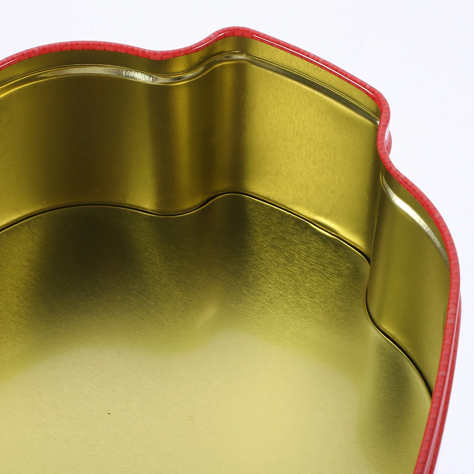 

Tinplate Storage Box Small Decorative Christmas Gift Box Candy Holder Multi-Function Metal Organizer for Xmas Goodie Boxes