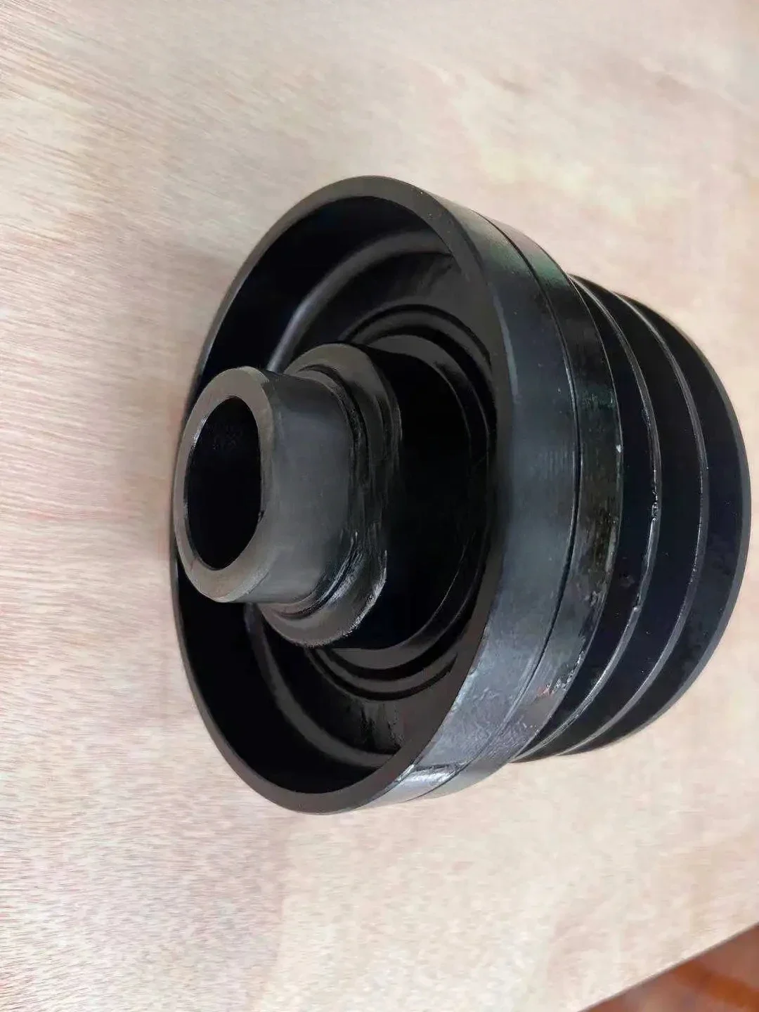 Excavator ZAX120-5-64BD1/4BG1 Engine Crankshaft Three Groove Pulley Original Imported Parts