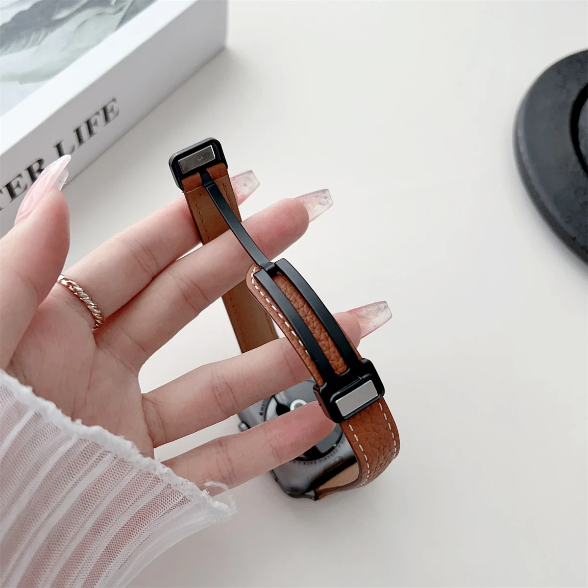 Cinturino per iWatch 42/44/45/46/49mm 38/40/41mm Cinturino per orologio alla moda in pelle PU per serie Watch Ultra2 Series 10/9/8/7/6/5/4/3/2/1_voghion.com