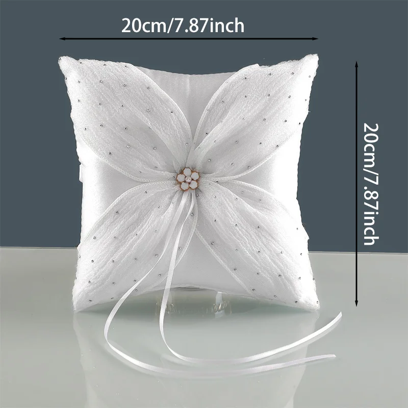 1-Piece Off-White Lace Wedding Ring Pillow for Wedding Parties - Elegant Simple Design