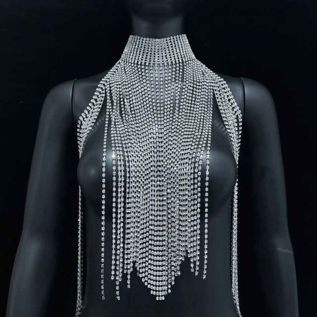 

Hot selling European and American trend rhinestone chain, tassel chest chain, multi-layer neck hanging, fashionable and sexy bod