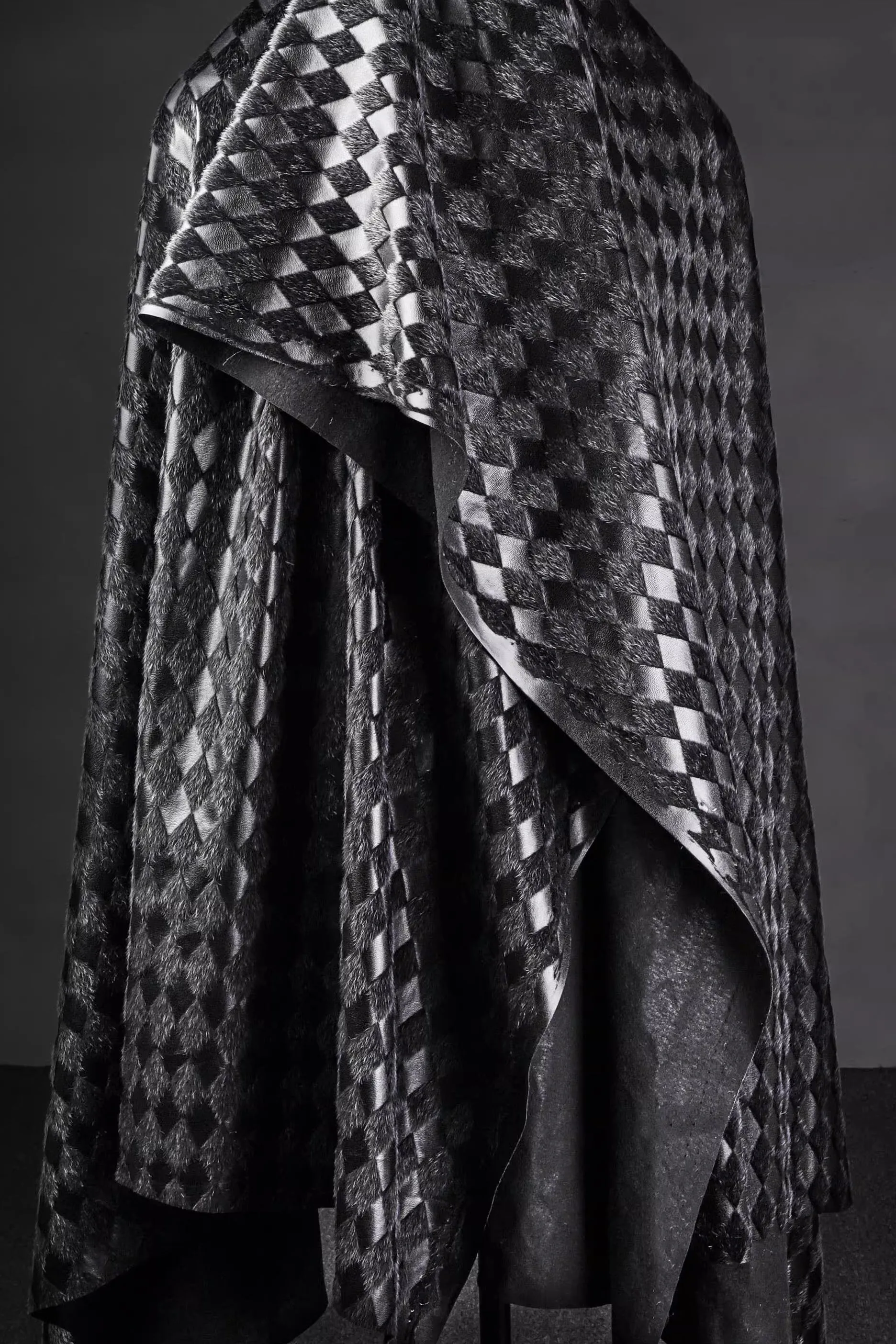 1yard-black-and-white-diamond-shaped-three-dimensional-plush-leather-fabric-coatskirtdiy-bagdesigner-fabrics-for-material