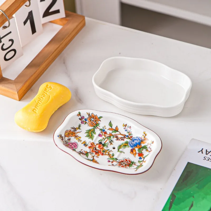 French Ceramic Soap Dish Blue and White Porcelain Storage Tray Drainable High-end Home Ceramic Soap Dish Bathroom Decoration New