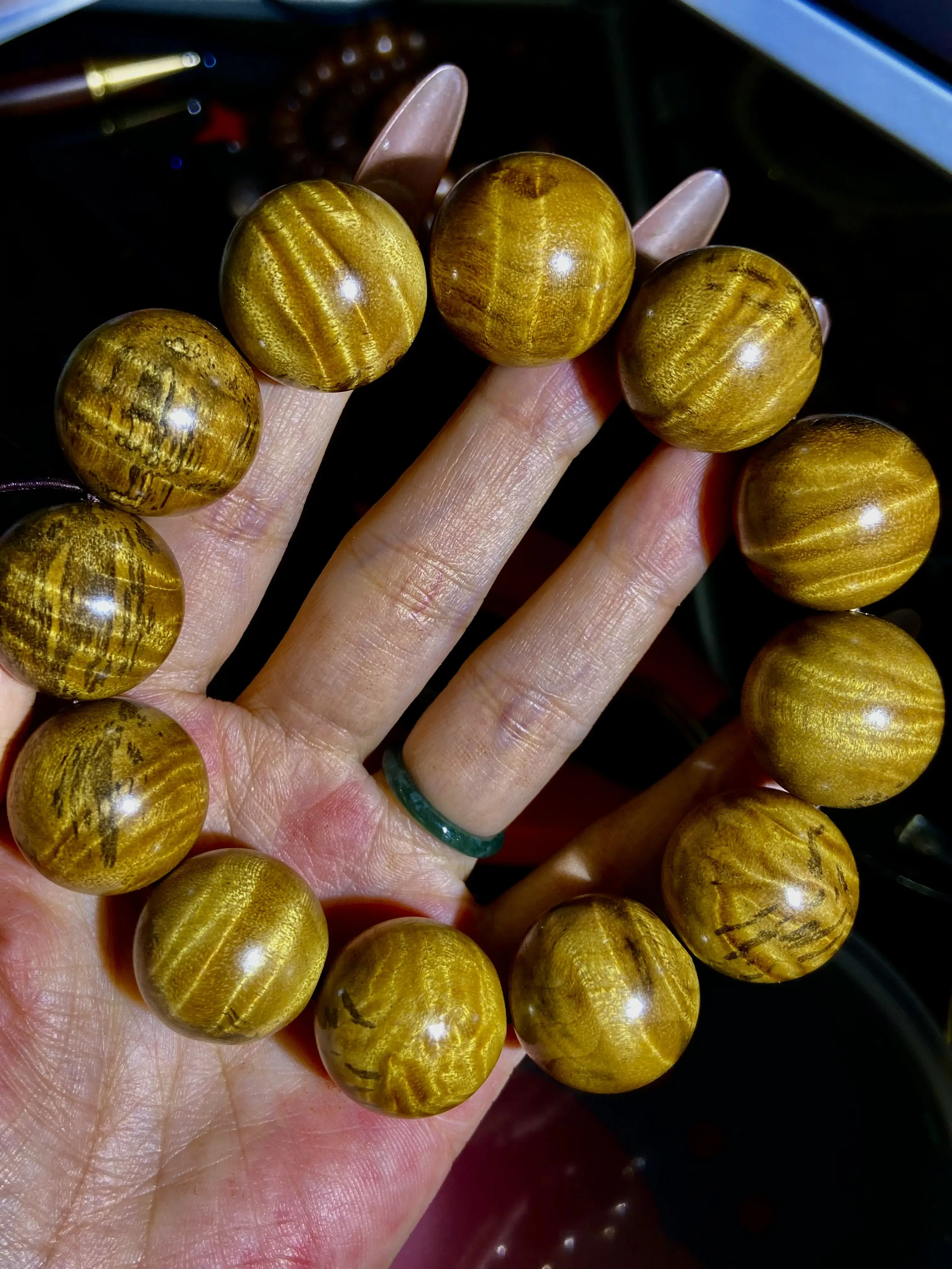 Chinese Style Auspicious Natural Golden Phoebe Zhennan Wood Bead Bracelet 20mm Water Ripple Burl Pattern Lucky Wealth Attracting