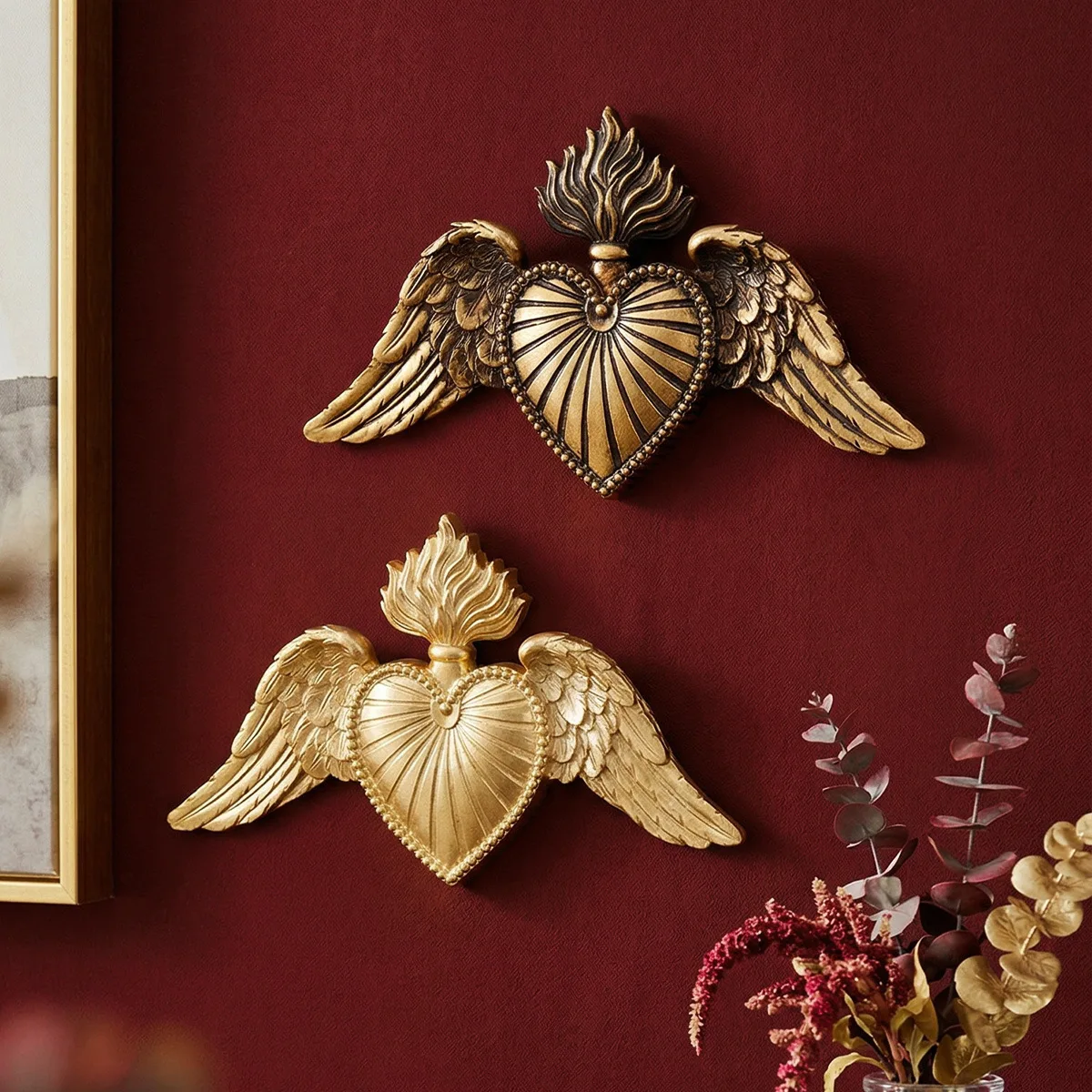European-style flame heart wings wall hanging Baroque three-dimensional relief heart-shaped wall decoration for the entrance,