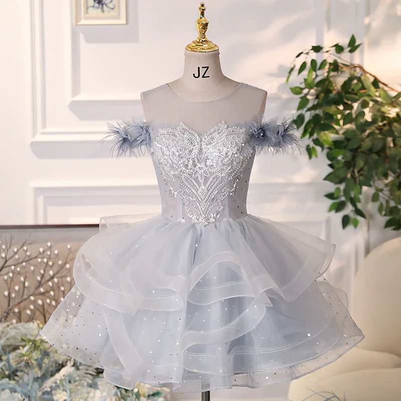 mini-robes-de-quinceanera-courtes-robe-de-bal-illusion-a-col-rond-nouvelle-collection-2026-robe-de-fete-d'anniversaire-classique-en-tulle-personnalisable