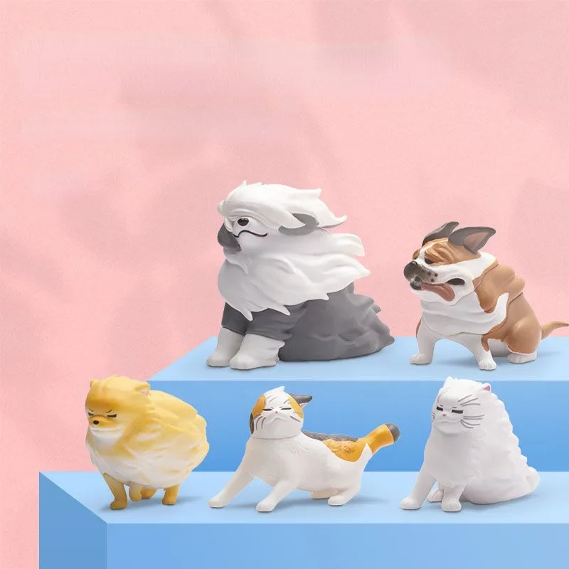 QUALIA Animals Against The Wind Gashapon Toy Miniatures Figurines Mini Pomeranian Tabby Dolls for Kids Gifts