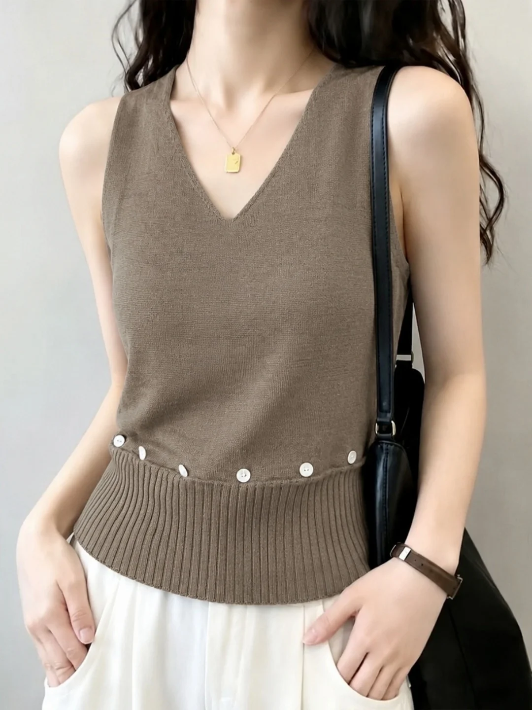 

Summer 2026 Women's V-Neck Ice Silk Knitted Vest Sleeveless Pure Color Versatile Lazy Style Top Korean Version Straight Cut