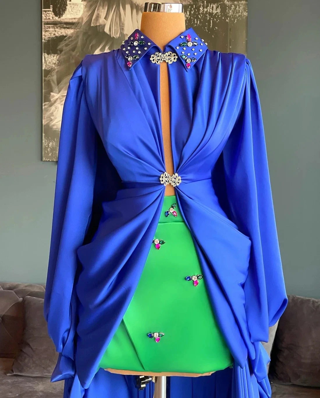 

Royal Blue Cocktail Dresses Sheath Long Sleeves Short Mini Satin Beaded Homecoming Dresses Haute Couture