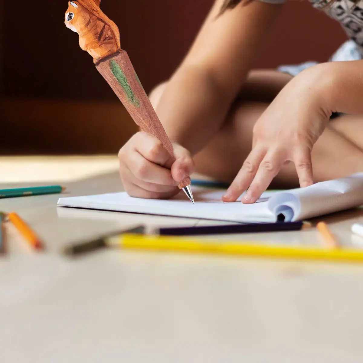 

Ручка-гелевая ручка ручной работы с резьбой по дереву в виде белки, креативная мультяшная ручка с резьбой, со сменным стержнем, для плавного письма, подарок для студентов