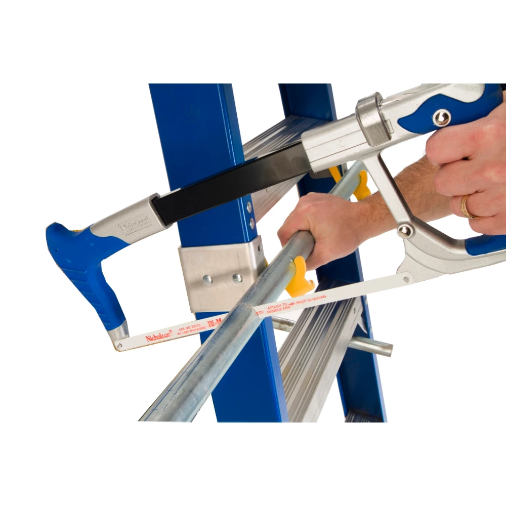 WERNER 6FT TYPE IAA FIBERGLASS ELECTRICIANS JOBSTATION OBEL06