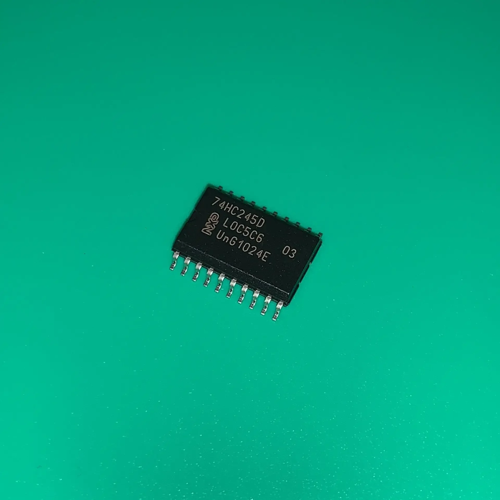 10pcs/lot 74HC245D SOP20 74HC 245D CMOS LOGIC IC SERIES 20SOIC 74HC2450 74HC245D,653 74HC245D653 74H C245D