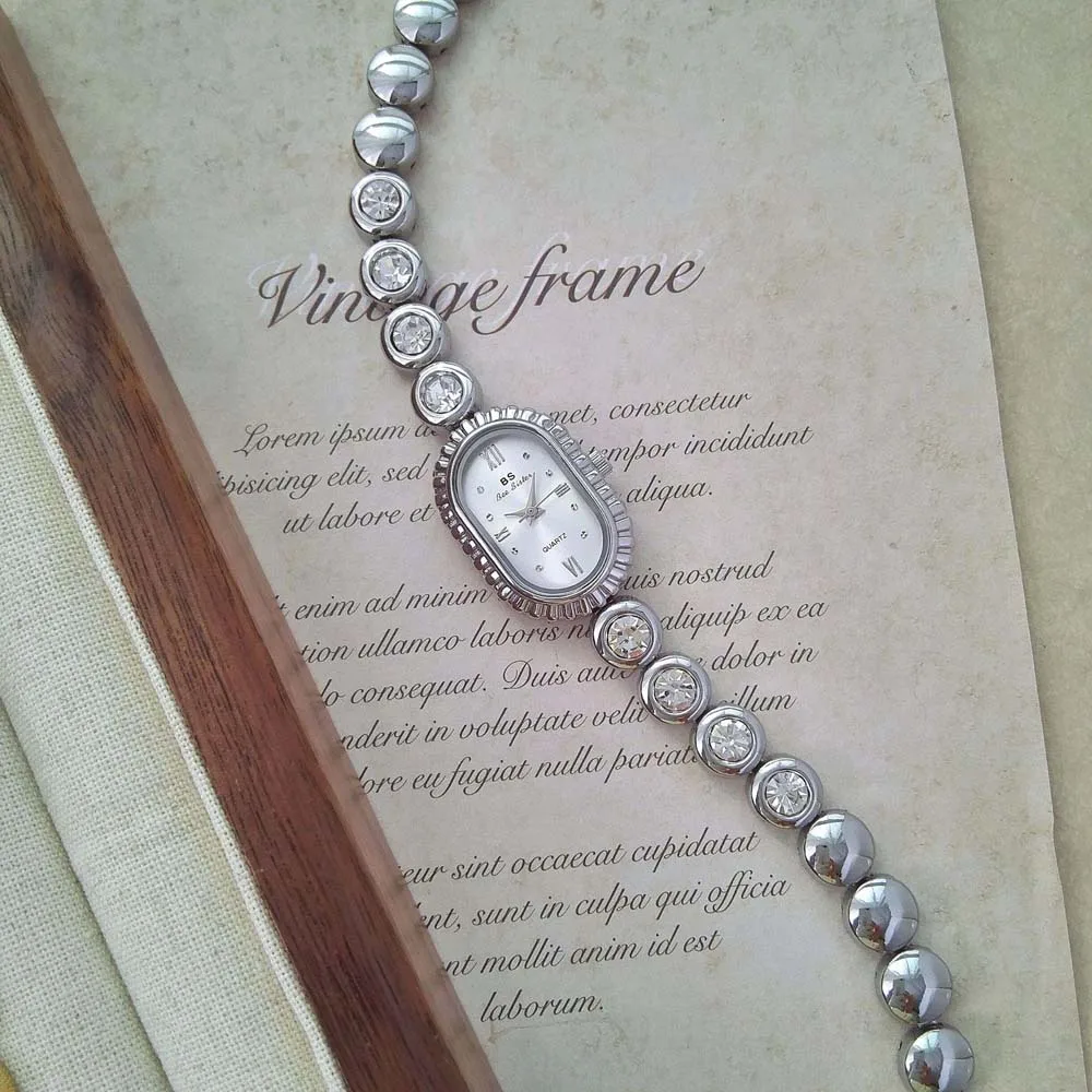 BS Orologio al quarzo da donna Gioielli in stile retrò Arco ovale Orologio da polso da donna elegante e delicato alla moda Regalo per regali da donna