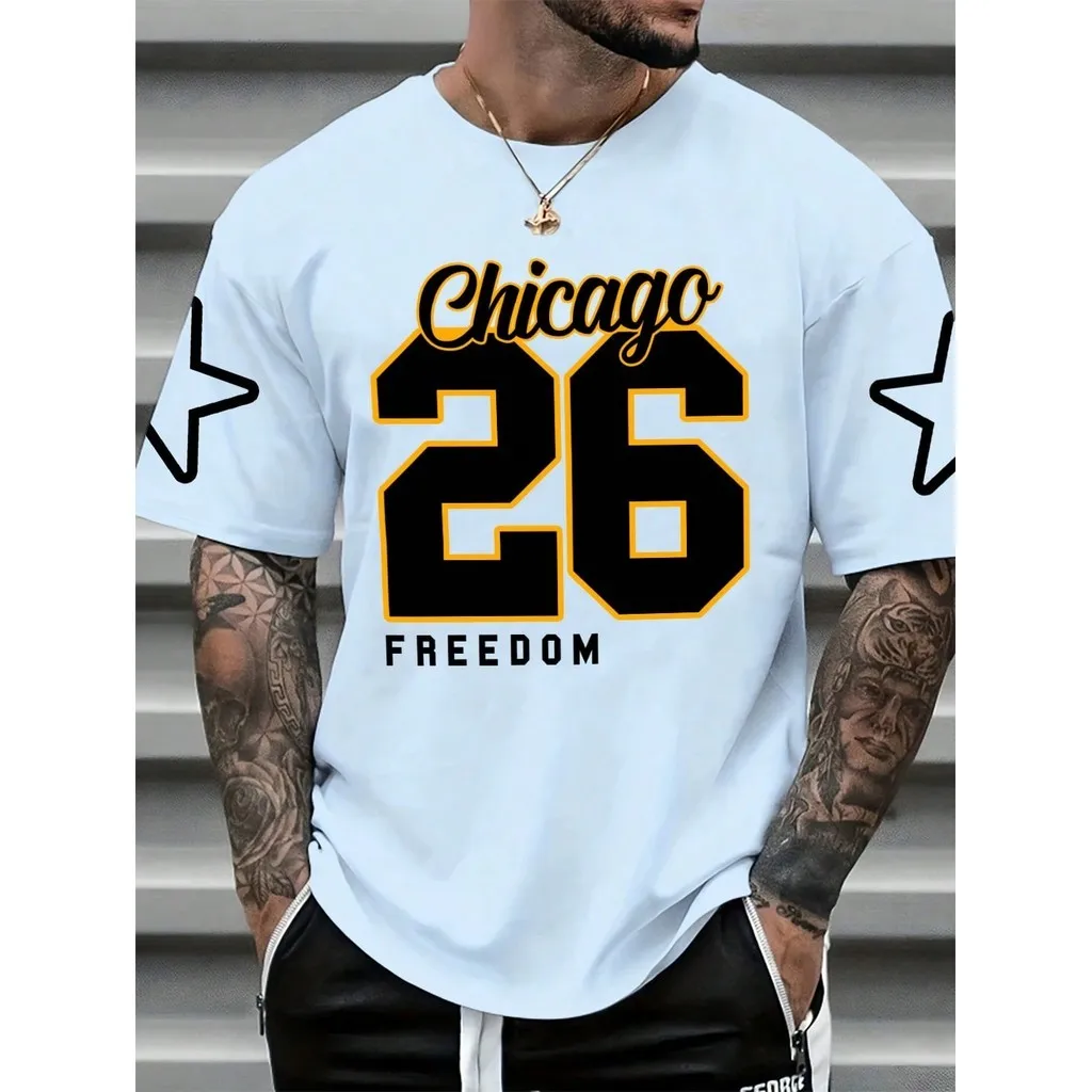Chicago Freedom 26 Camiseta - Acentos de estrellas azul claro Estampado gráfico atrevido Ropa de calle de moda para hombres