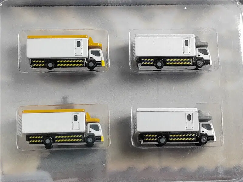 FWDP-PS-4016 Fantasywings 1:400 Airport Accessories Catering Trucks Set of 4