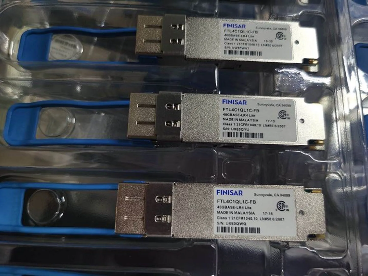 Imagem -02 - Finisar-módulo do Transceptor da Fibra Módulo de Qsfp 40g 2km Ftl4c1ql2c-fb Ftl4c1ql1c-fb Ftl4c1ql1l Qsfp 1310nm 40gb 2km lc a 70 °c 1pc