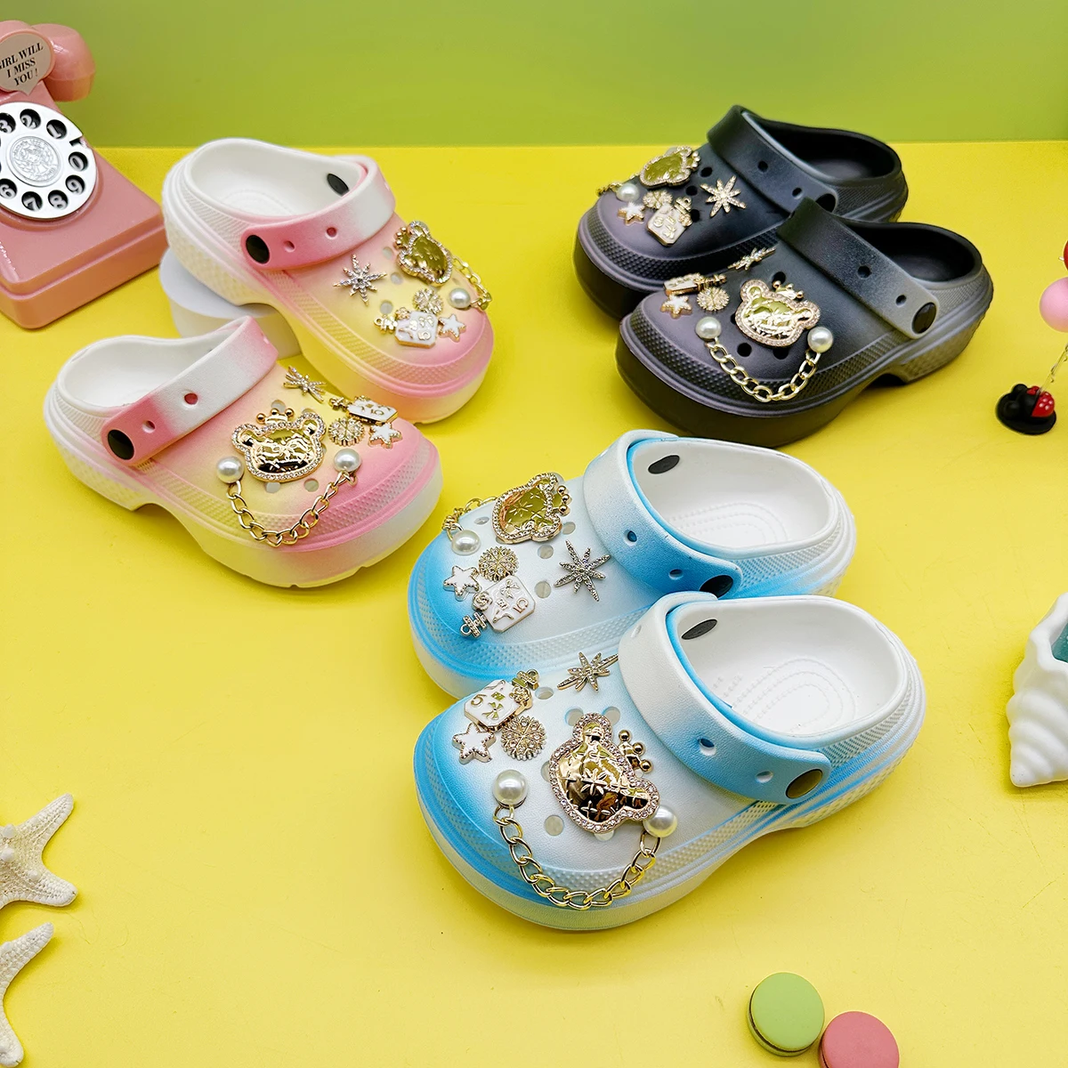 

New Style Boys and Girls Slippers Cartoon Crown Golden Bear Versatile Eva Clogs Soft Sole Non-Slip Sandals 2310