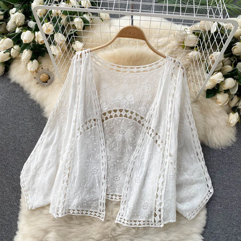 Women'S Bohemian Embroidered Cardigan 2024 Summer New Sneaky Design Hollow Crochet Sun Protection Short Cape