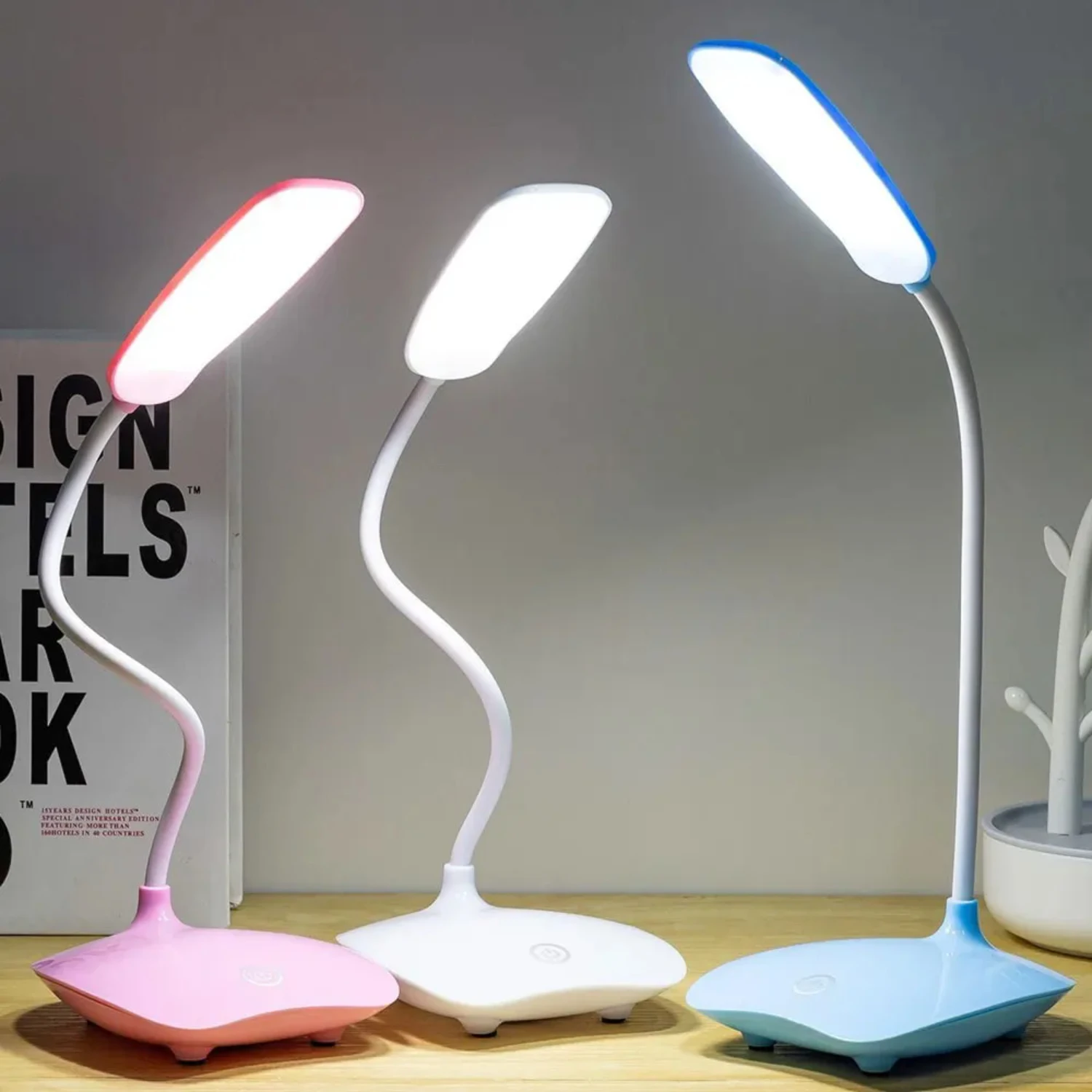 

LED Desk Lamp Foldable Table Lamp Multifunctional USB Powered Table Light Nightlight Portable Light