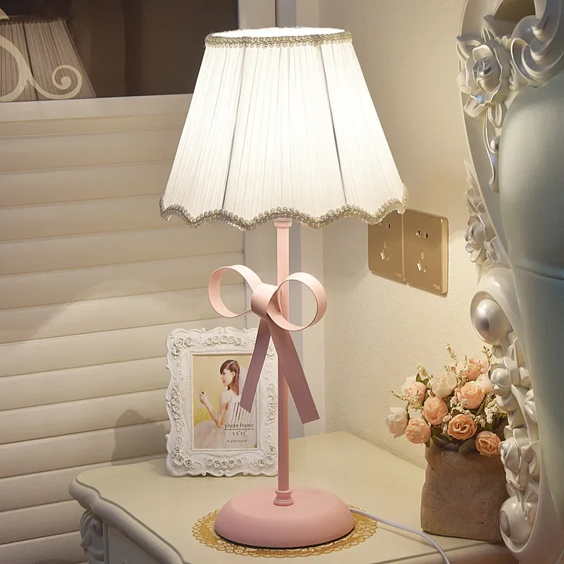 Modern Bow-knot Table Lamps for Living Room Bedroom European Pink Desk Lamp Bedside Stand Light Fixtures Study Wedding Home Deco