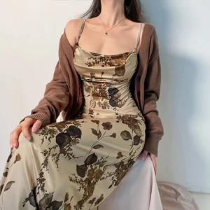 أعلى 6 فستان مبيعات 2000s - رقم 1