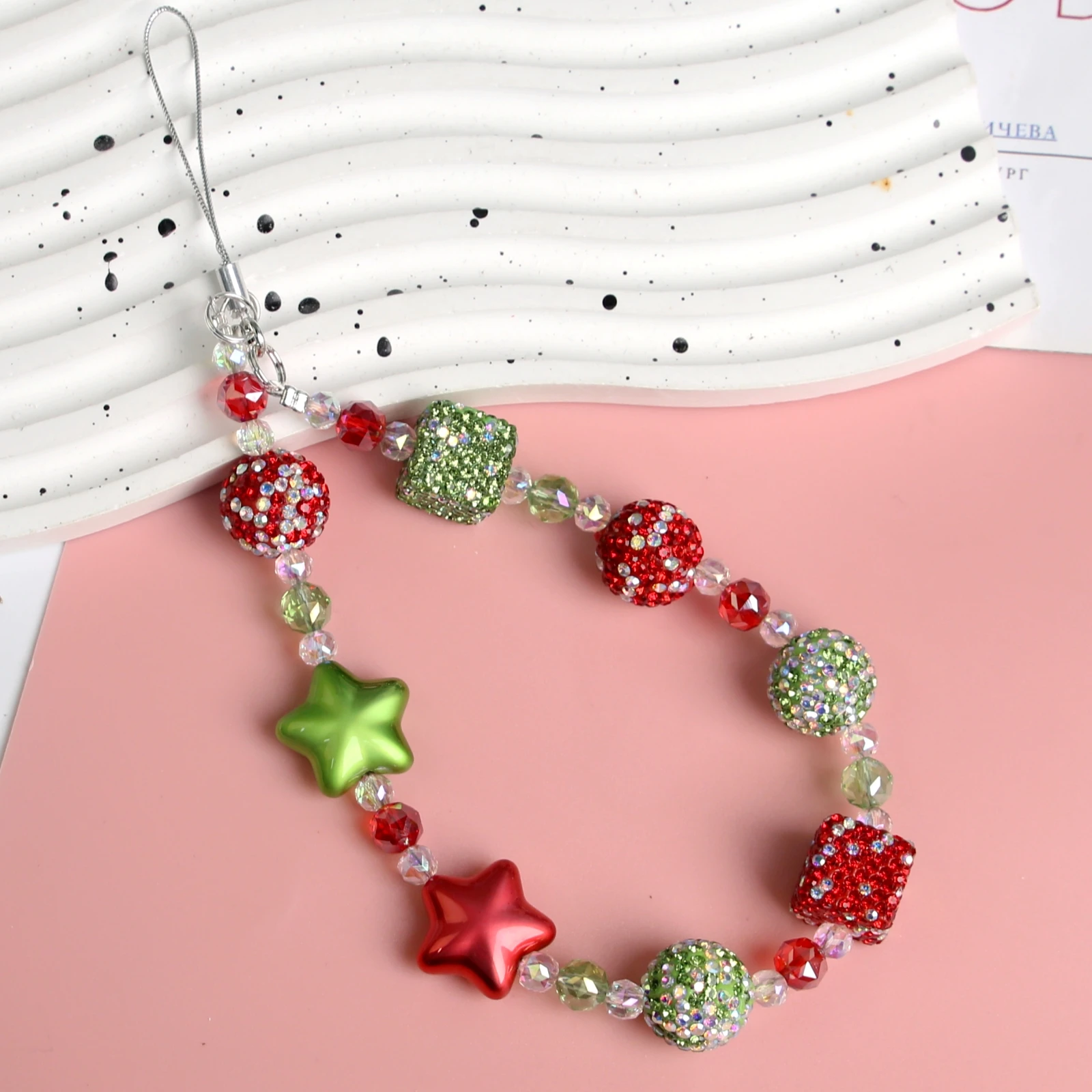 Christmas color scheme fashionable star phone rope, red and green paired with crystal diamond ball beads phone chain phone charm