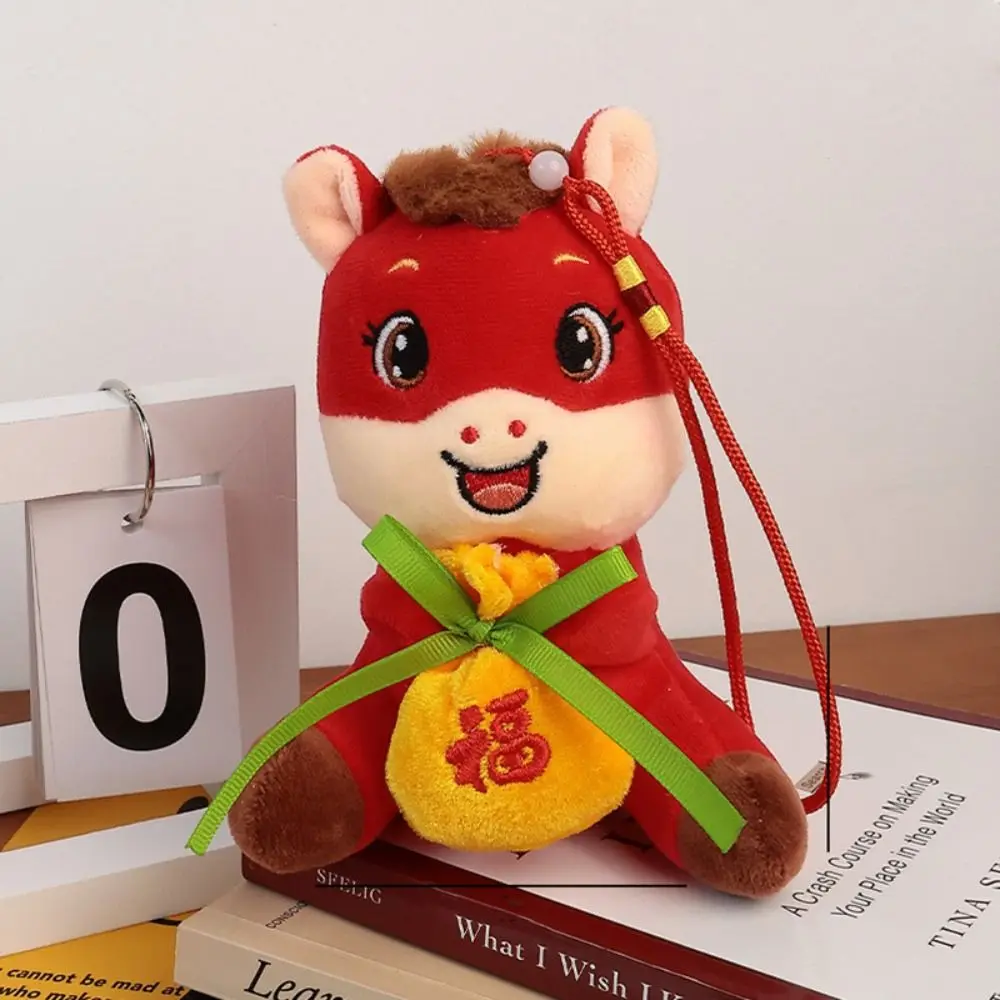 Tradicional dos desenhos animados cavalo recheado pingente vermelho sorte pônei boneca de pelúcia bordado bonito chinês zodíaco cavalo boneca decoração para casa