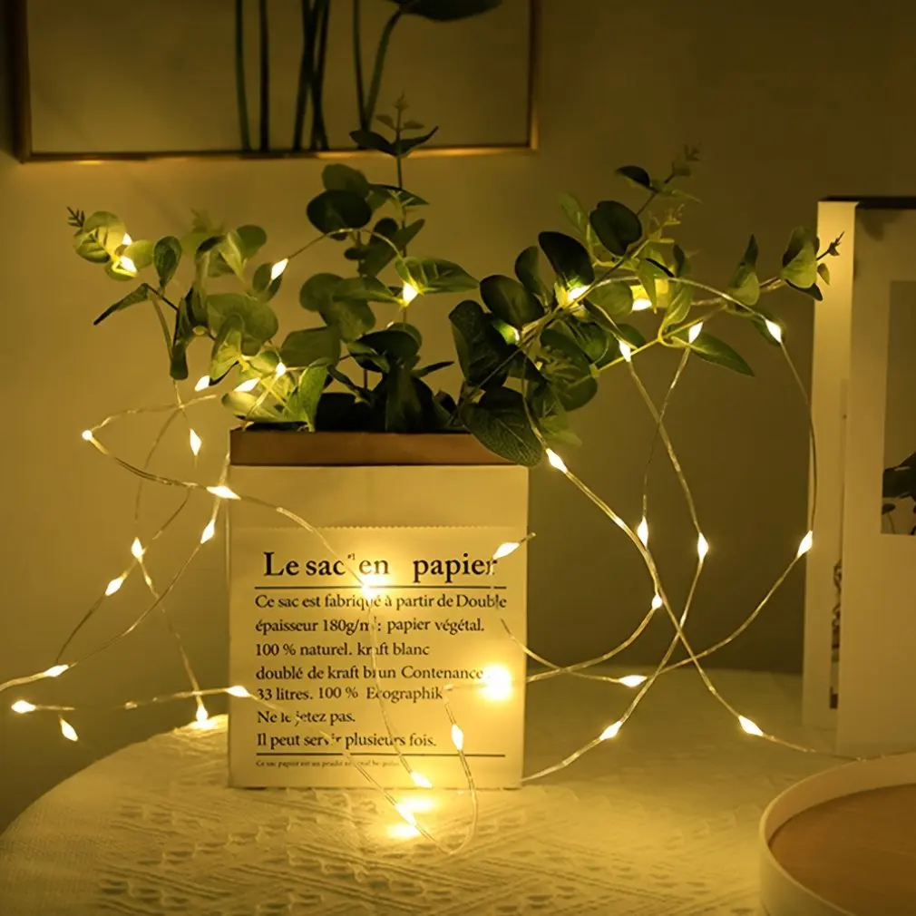 Luce natalizia 10m 20m telecomando impermeabile luci fiabesche decorazione a batteria Timer 8 modalità LED String filo di rame