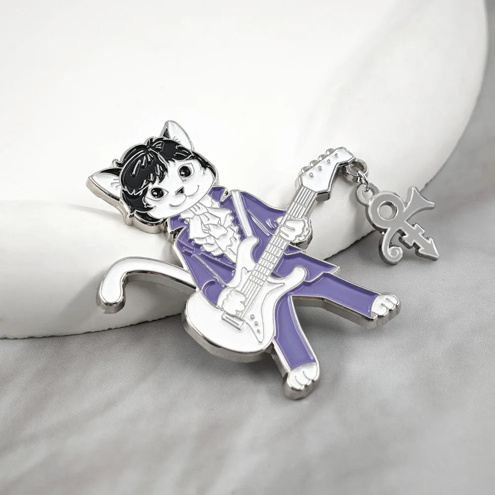 Prince Purple Rain Brosche Niedliche Katze, die Gitarre spielt Metall-Abzeichen Rockband-Liebessymbol Hängende Emaille-Pin Musik-Fan-Schmuckgeschenk – Detail 9