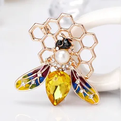 New sparkling rhinestones, creative insects, animals, brooches, bee designs, women's pins, clothing, bags, jewelry, accessories